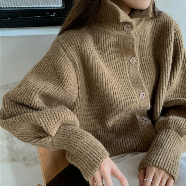 カーディガン ニットジャケット 送料無料 3色 レディース ハイネック スタンドカラー タートル ロングスリーブ 大人可愛い パフスリーブ かわいい きれいめ 大人女子 エレガント 大人 学生 外出 きれいめカジュアル 着回し ファッション デート コーディネート 重ね着 休日 特別な日 お祝い 記念日 メンズウケ カジュアル 普段着 春コーデ 秋コーデ 韓国 おしゃれ シンプル スタイル ゆったり 細見せ 韓国ファッション 長袖 オフィスカジュアル 30代 オフィス ワンポイント ママ ママコーデ