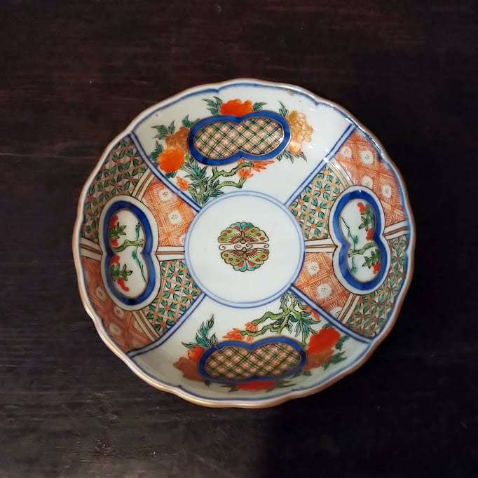 【図変わり大鉢❗】江戸時代後期　錦手　見込みに蝶　牡丹に獣の図　径31.6cm鉢