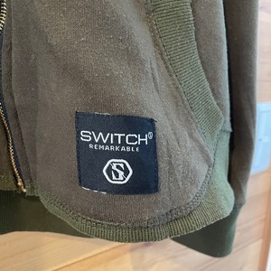 【SWITCH REMARKABLE】ワッペン 刺繍 ジップアップ フルジップ パーカー アメリカ古着