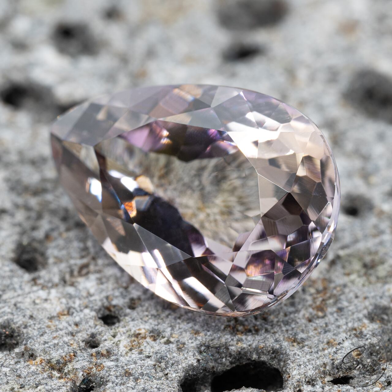 天然【非加熱】ゾイサイト・ブロンズパープル・多色性 3.375ct 日独