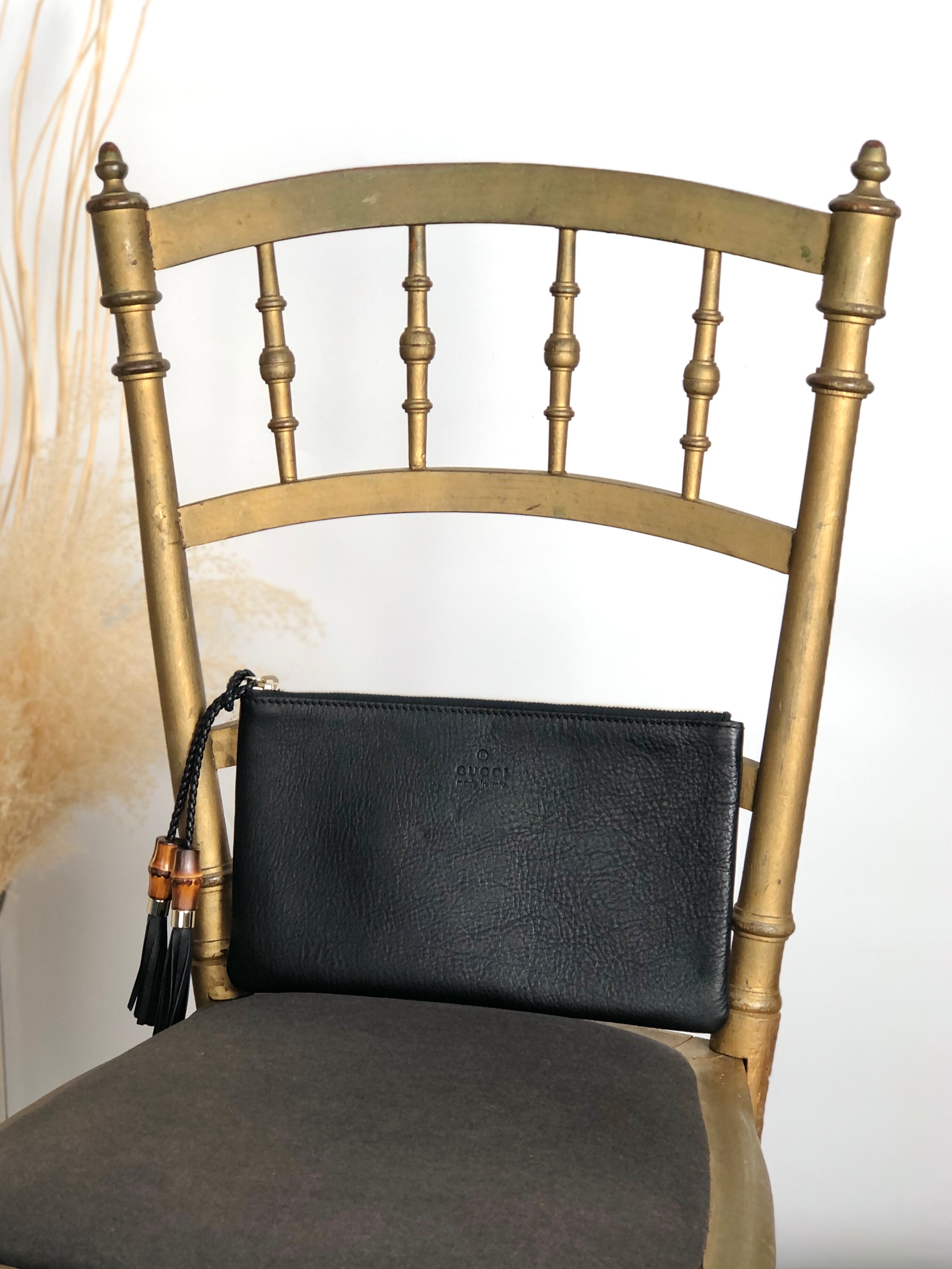 GUCCI グッチ クラッチバッグ ブラック ロゴ型押し レザー バンブータッセル vintage ヴィンテージ オールド 6de524