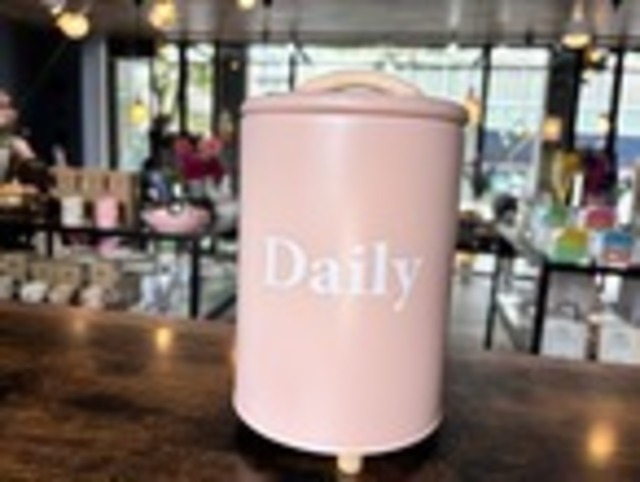 蓋の取手の木がリッチ感ある収納ケース　ボワット・ラウンドケース