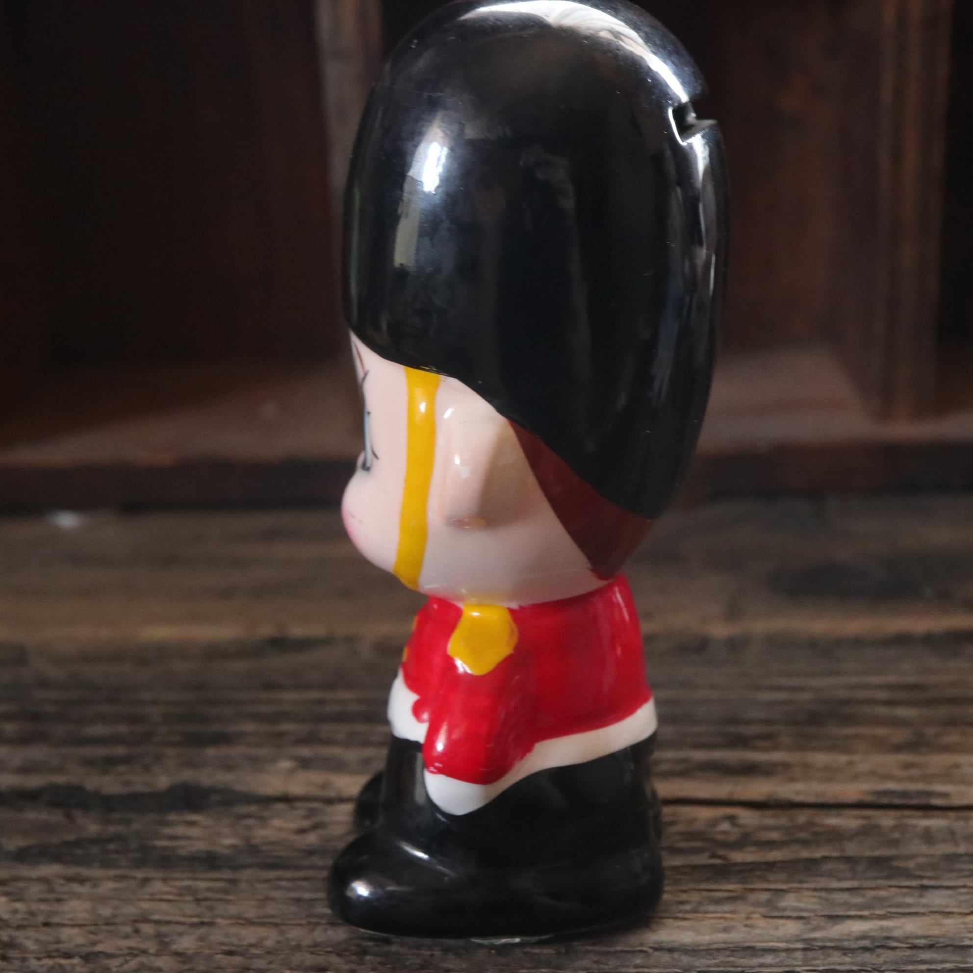 イギリスの兵隊さん 陶器 貯金箱 | 昭和レトロ雑貨・古道具の通販
