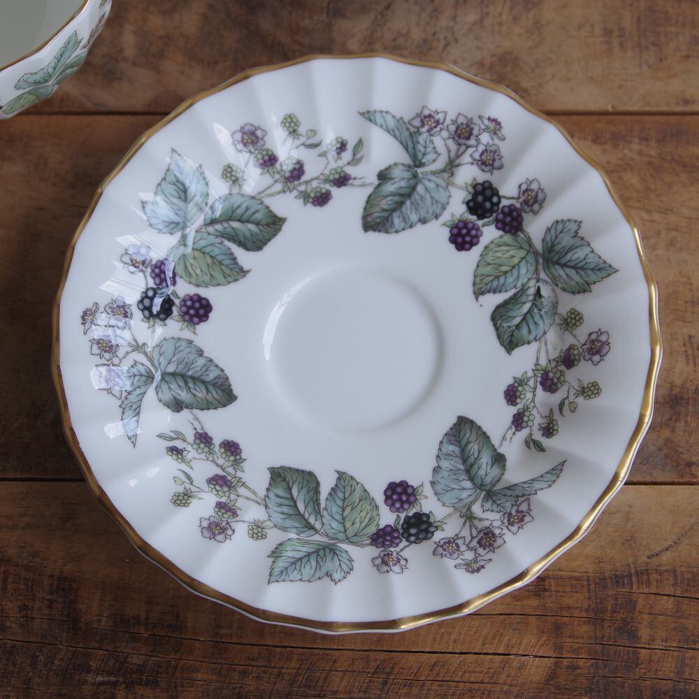 ロイヤルウースター ラビニア ティーカップ ソーサー Royal Worcester 