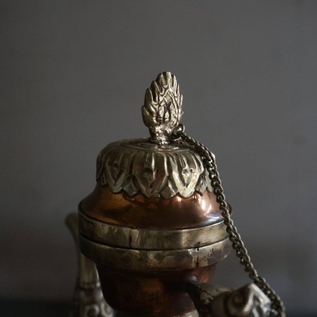 古いチベットの銅ポット