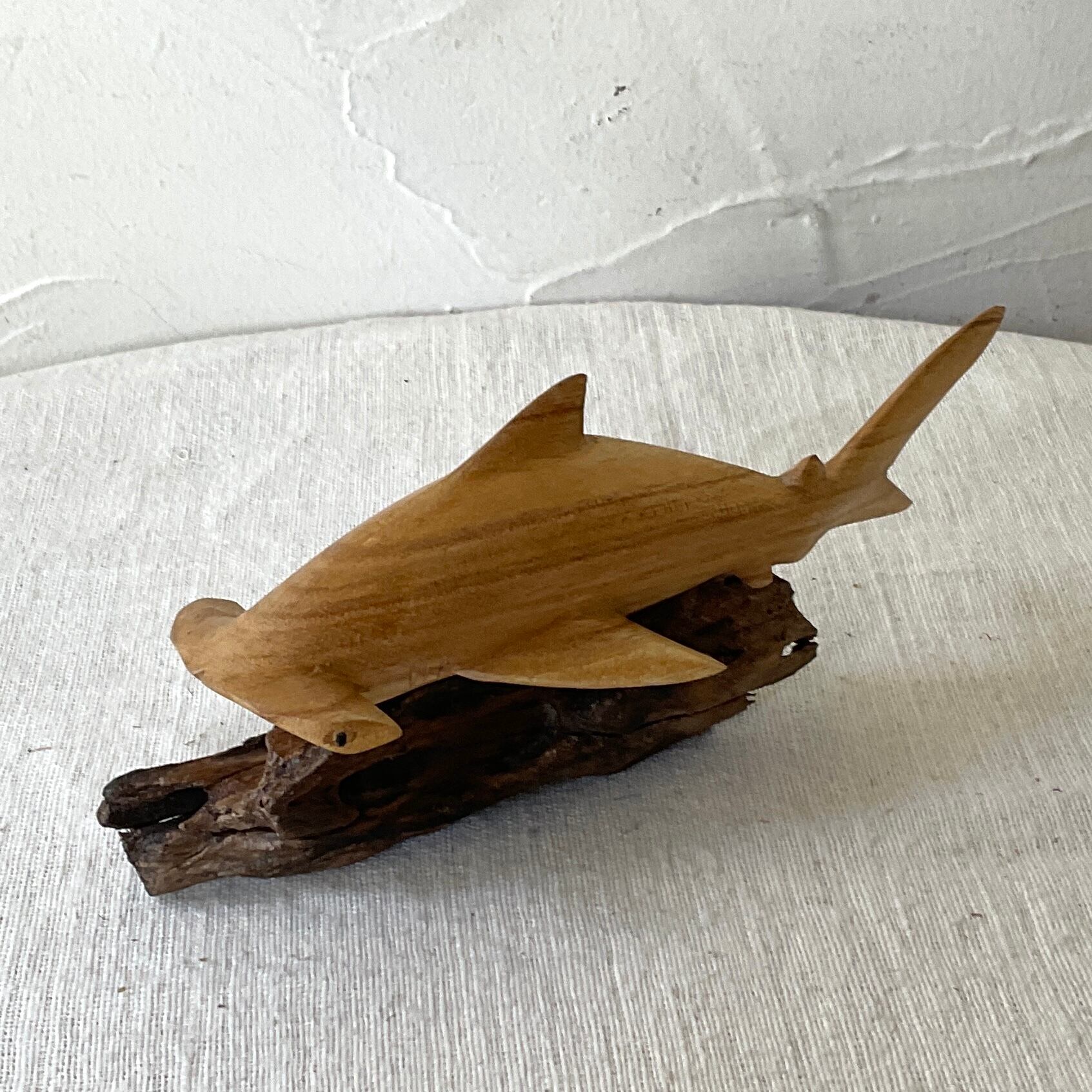 古木木彫オブジェ(シュモクザメ)