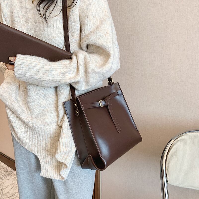 スタイルオータムウィンタースタンダード レトロ 秋物 冬物 メッセンジャーバッグ Tiancai_Wing_Bag2910196739