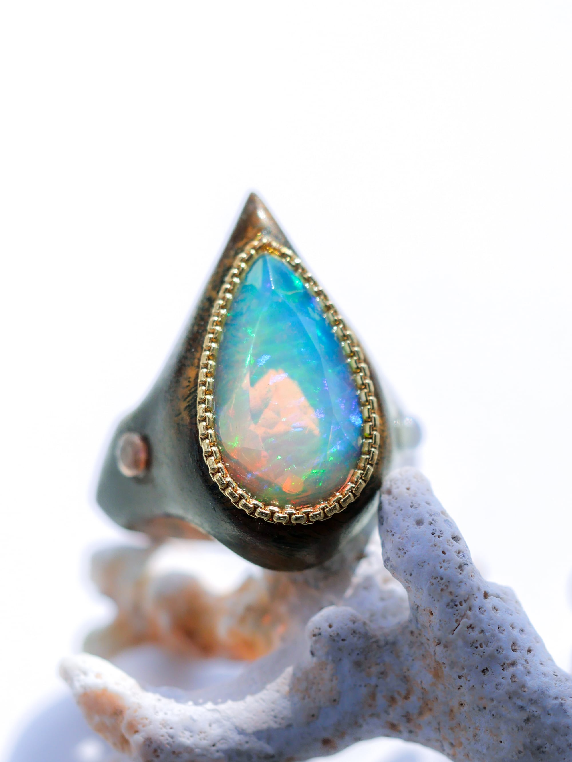 【Order】静岡県M.W様『女神の希石』ハニカムオパール×パロサント