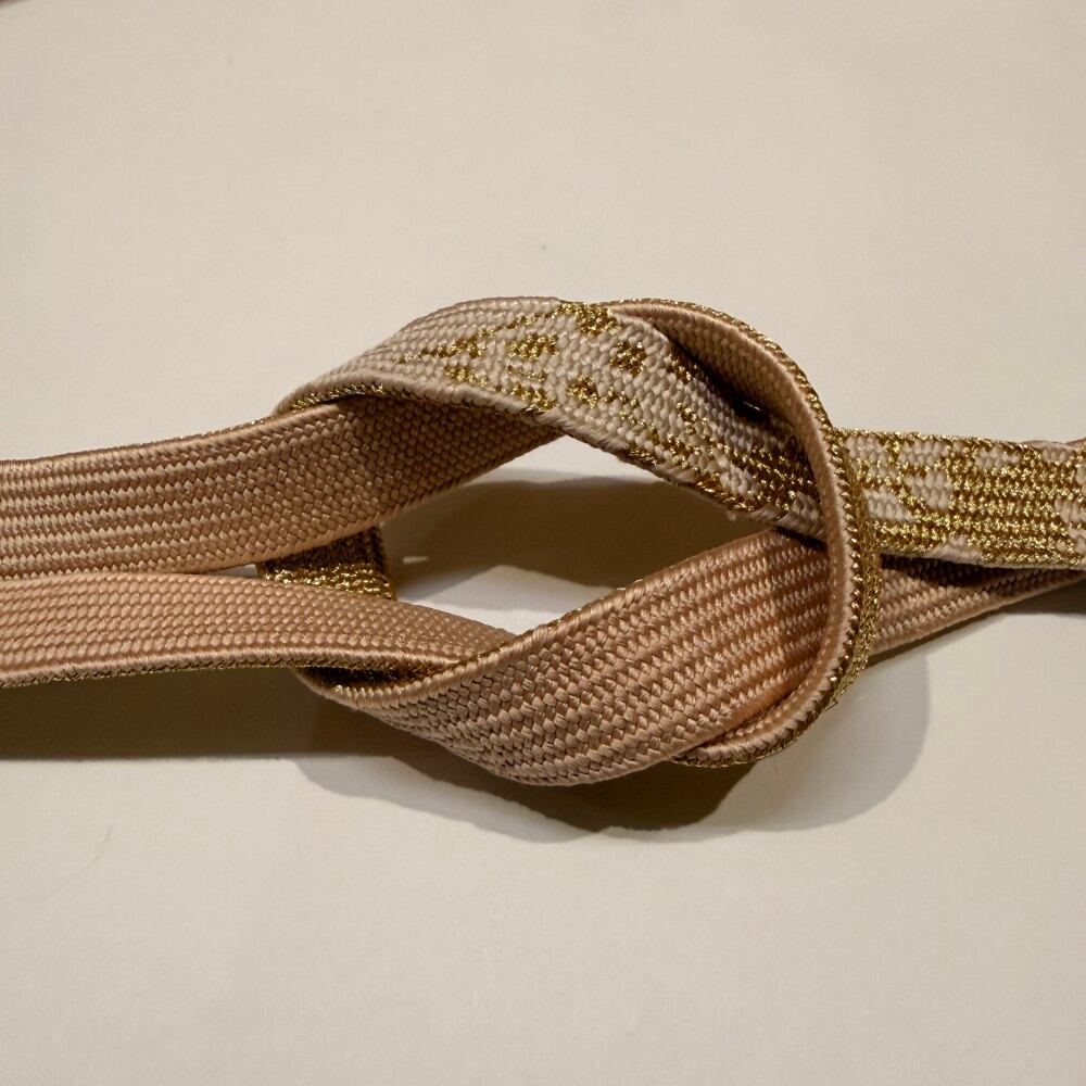 帯締め 新品 帯締め 帯〆 高麗組 手組み帯締め 平組 ベージュ 礼装用 訪問着 色無地 正絹 絹100% 和装小物 6509