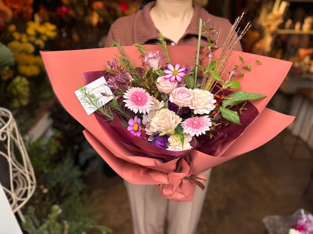 【 オーダーメイド 】季節の生花ブーケ Mサイズ
