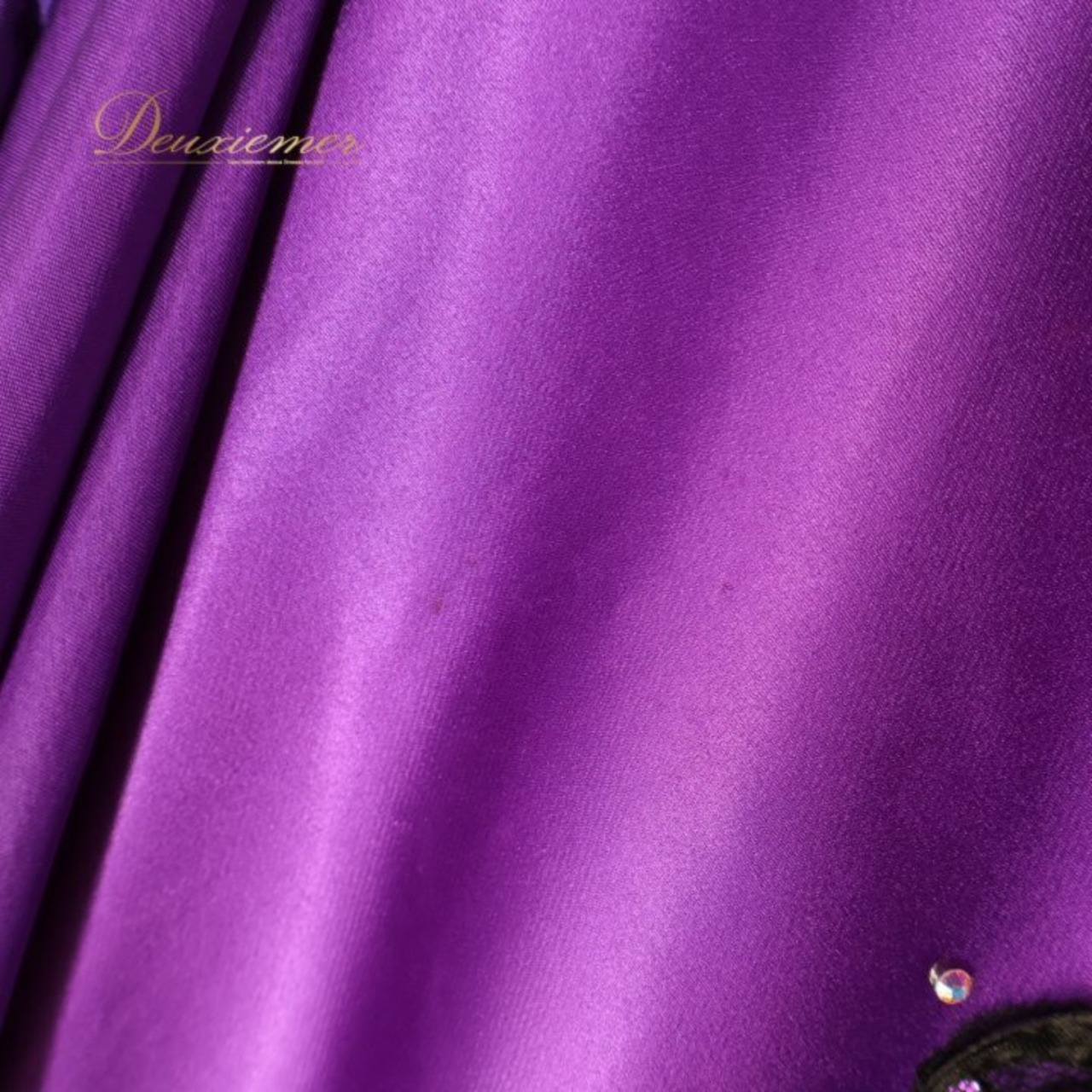 社交ダンス 衣装 スタンダードドレス ワンピース ドレス ブラック系 パープル系 黒 紫 フロート レース デモ 競技 ダンス パーティ 発表会 光沢 高級感 ゴージャス 光沢感 おしゃれ 女性用 ダンス衣装 パフォーマンス ダンスウェア