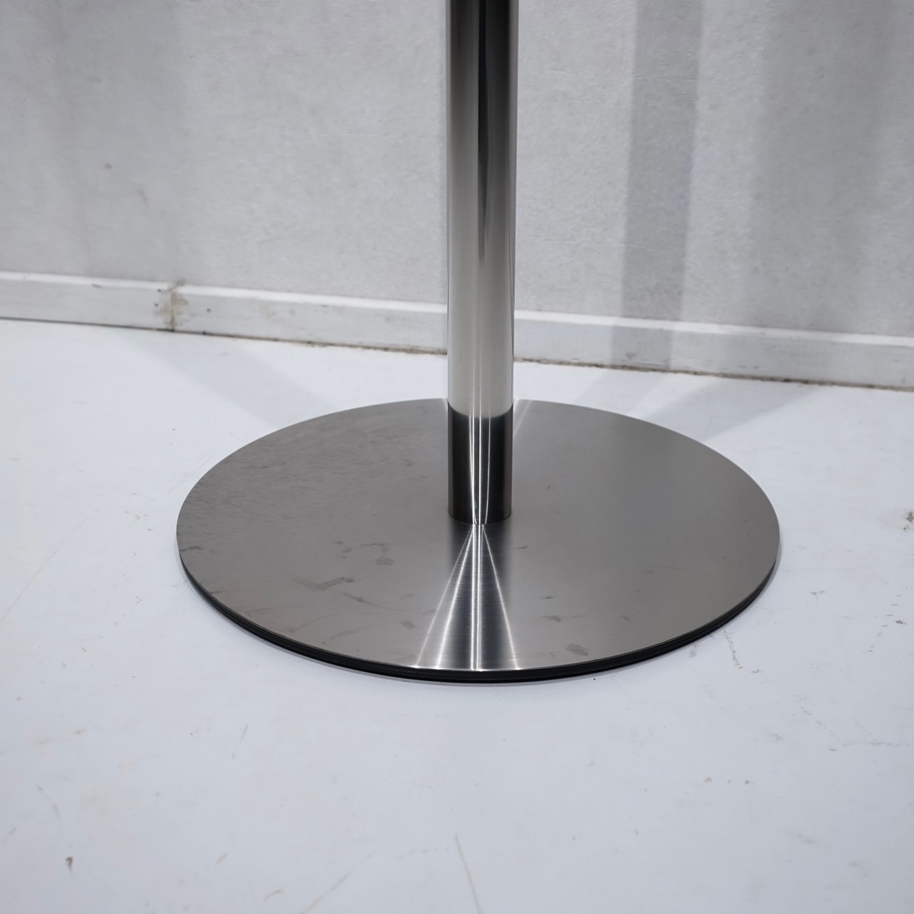 オカムラ コートハンガー ポールハンガー コートスタンド ハンガーラック 洋服掛け カバン掛け モダン ミニマル