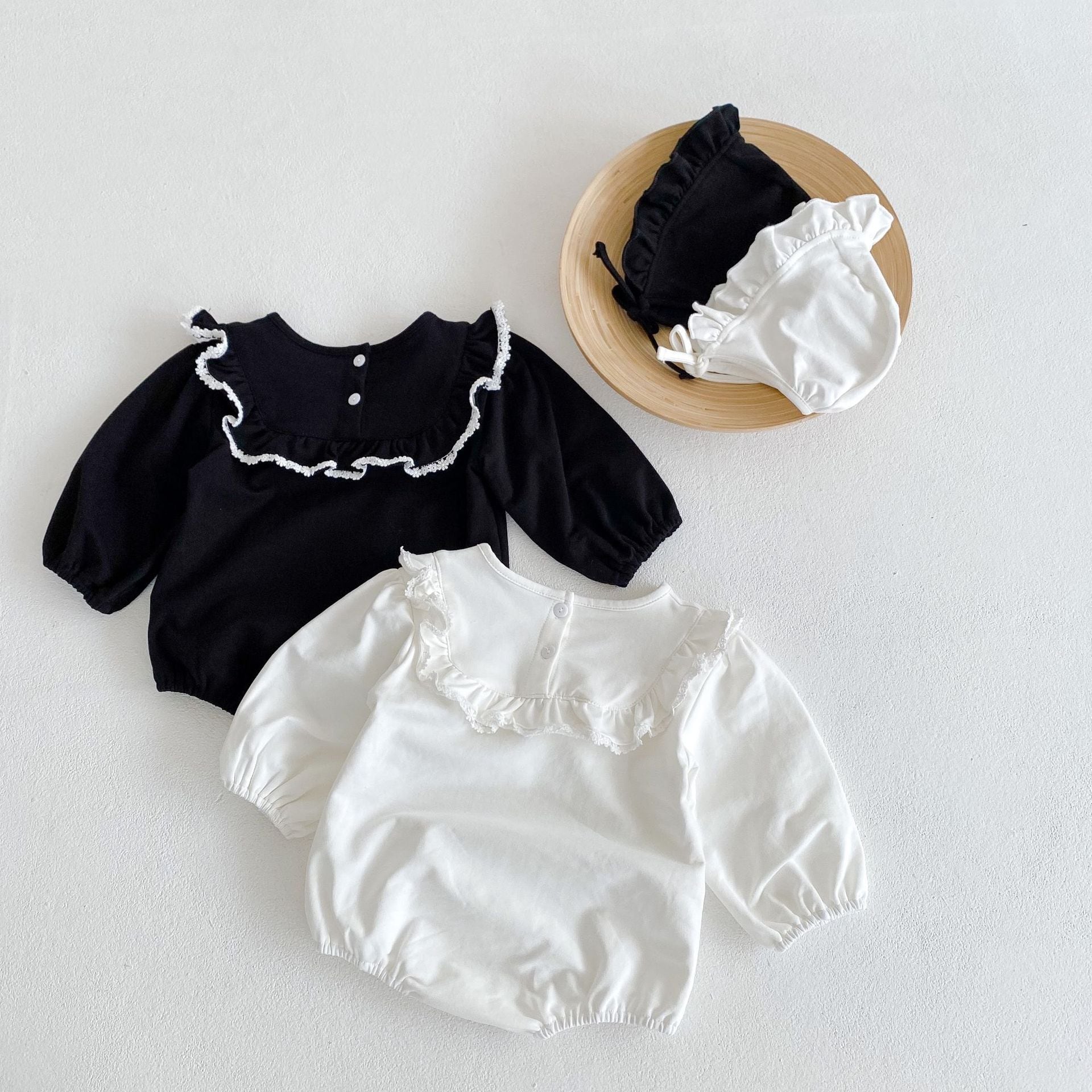 【BABY&KID】帽子付きフリル襟ロンパース 全2色