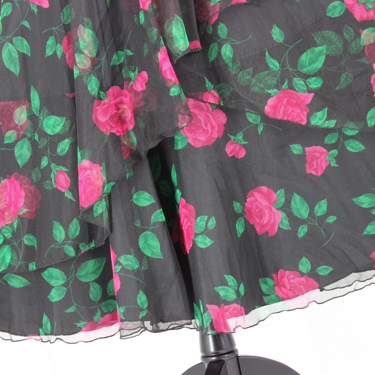 【美品 日本製社交ダンス衣装】スカート Sanline サンリーヌ 黒 ブラック かわいい 可愛い 花柄 ピンク グリーン 緑 清楚 上品