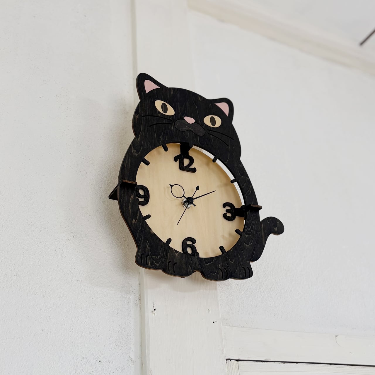 黒ねこ」木製掛け時計 | minowplus