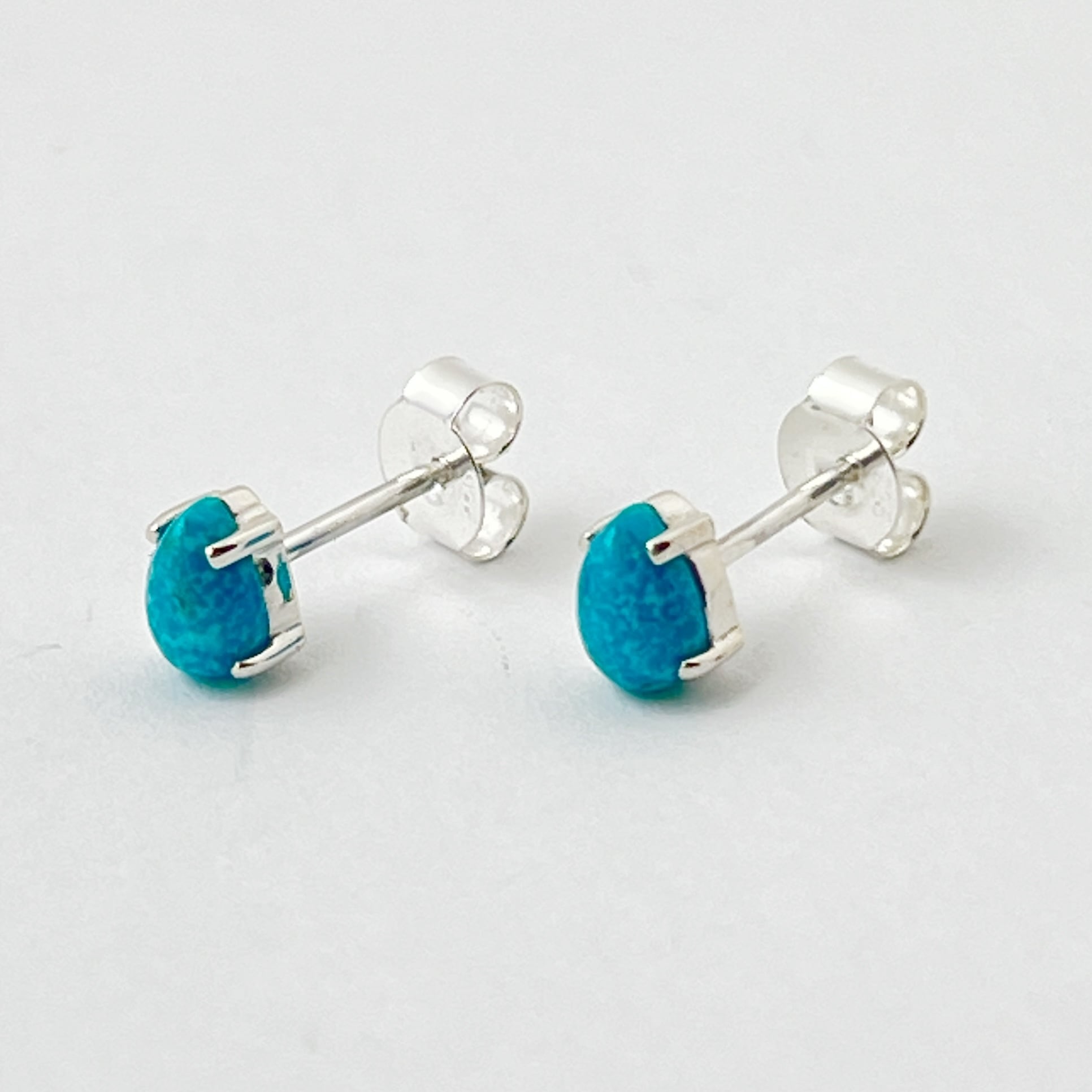 アリゾナ ターコイズ ドロップ 爪 スタッド ピアス 小さめピアス Small