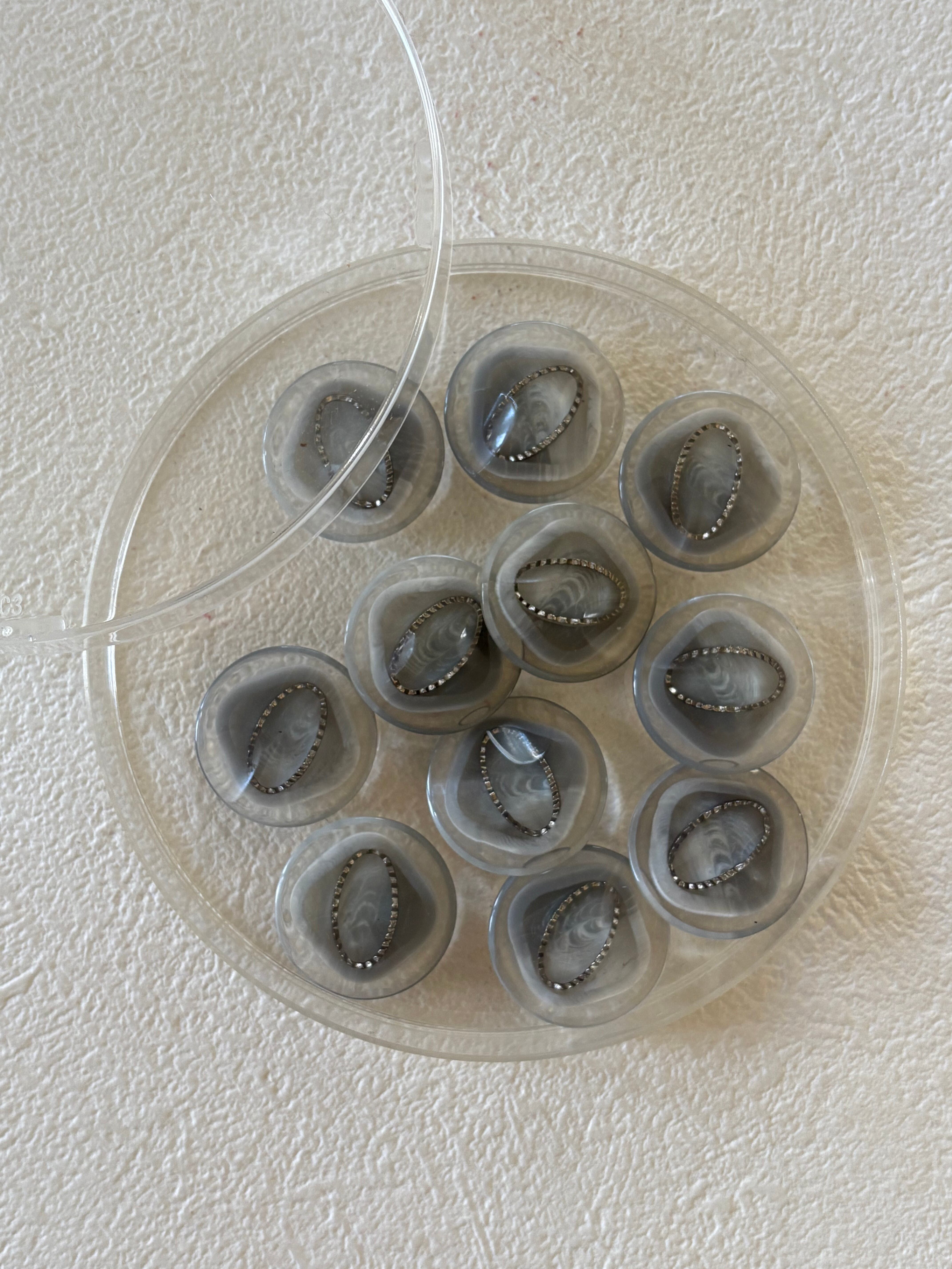 Japanese Vintage ボタン 19mm クリア×グレー×シルバー プラスチックボタン 昭和レトロ アクセサリーパーツ 装飾材 カルトナージュ