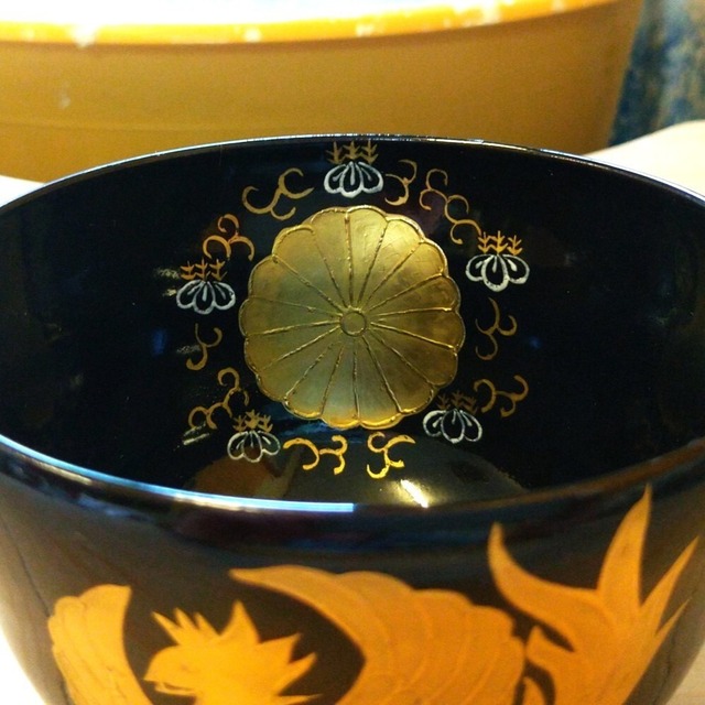抹茶碗 黒釉金彩鳳凰 城岳作