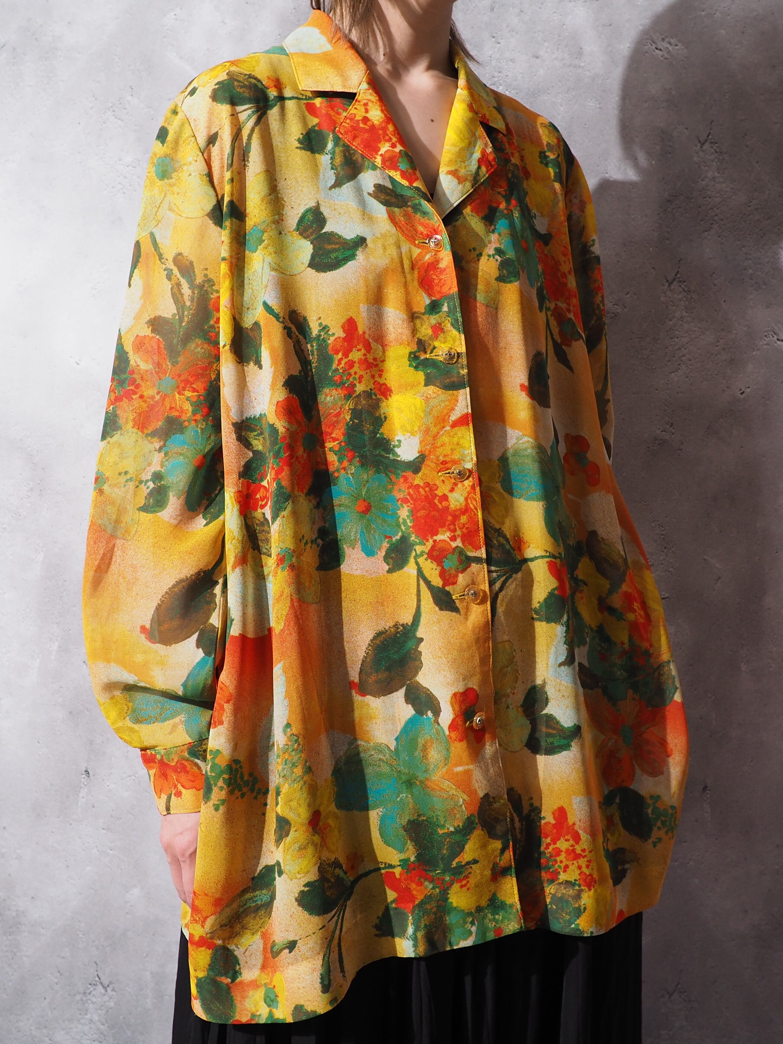 1990s Botanical Flower painted translucent open callar shirt