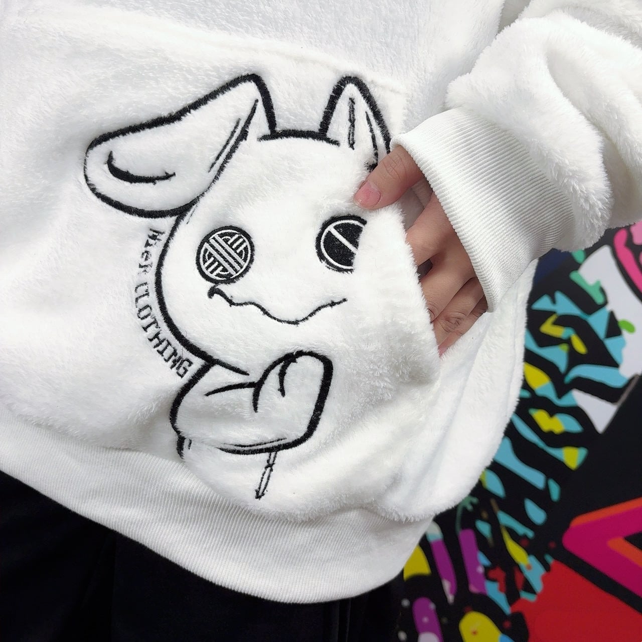 NieR clothing 高品質ふわもこプルオーバーパーカー ホワイト NieR Clothing - NieR clothing 高品質ふわもこプルオーバーパーカー