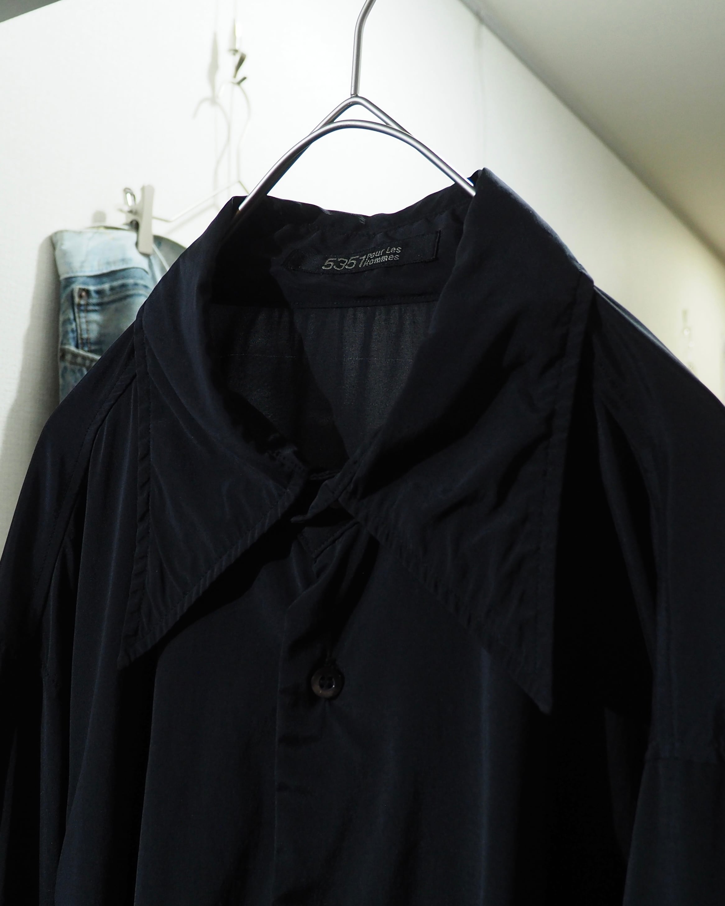 1990 - 00s " 5351 Pour Les Hommes " Black Pointed Collar Archive Drape Shirt