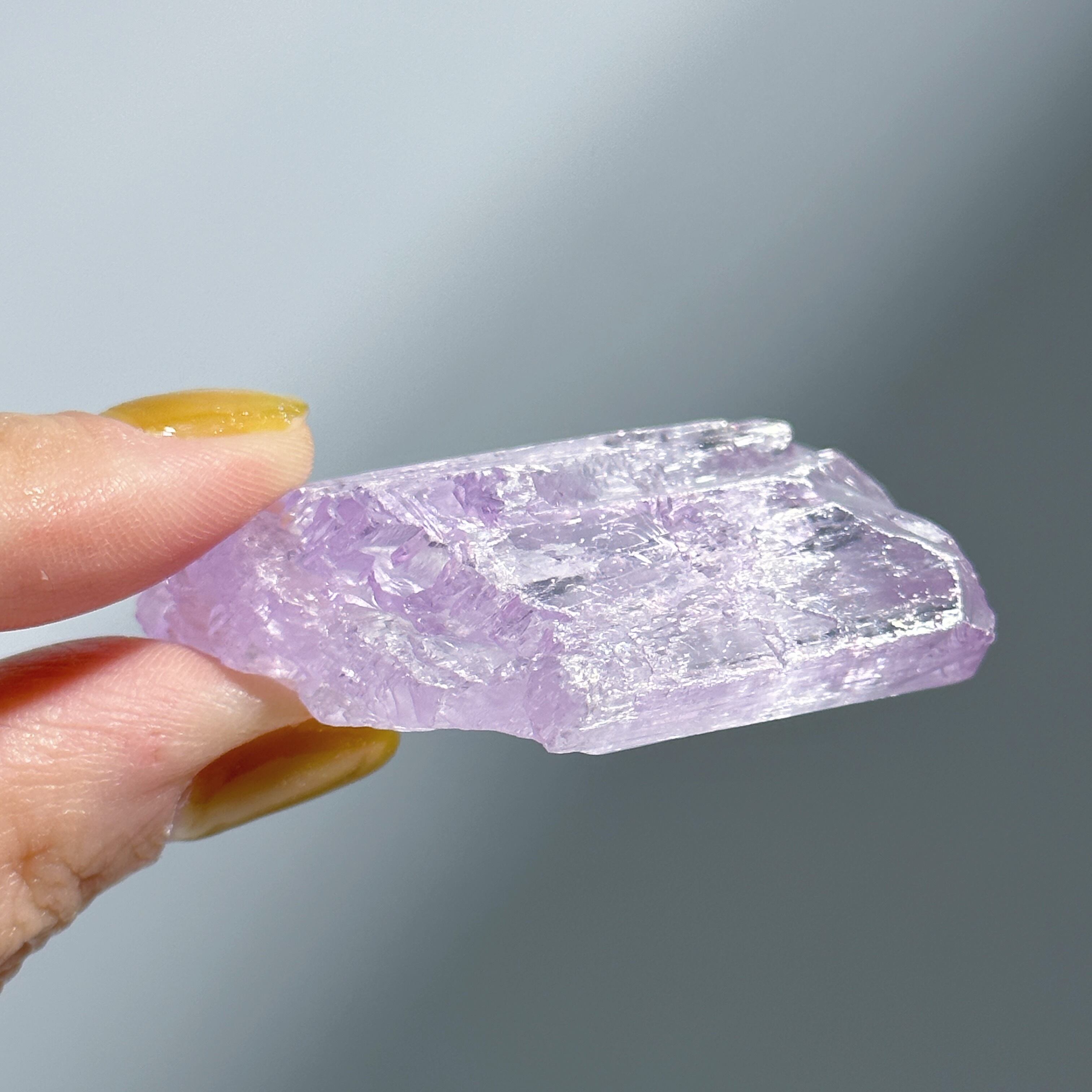 ハイクォリティ】クンツァイト 原石32◇ Kunzite ◇天然石・鉱物