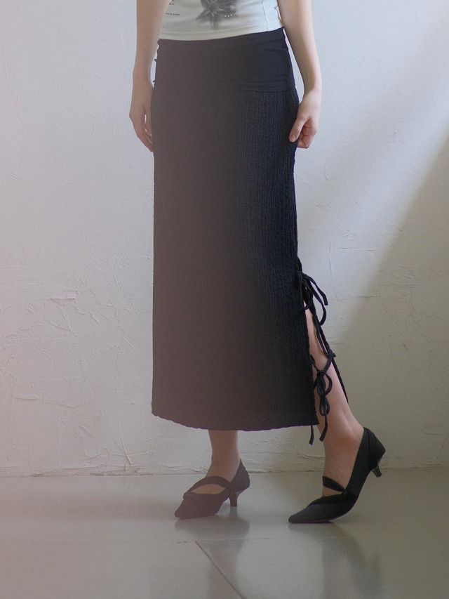 Side Ribbon Textured Skirt / BLACK