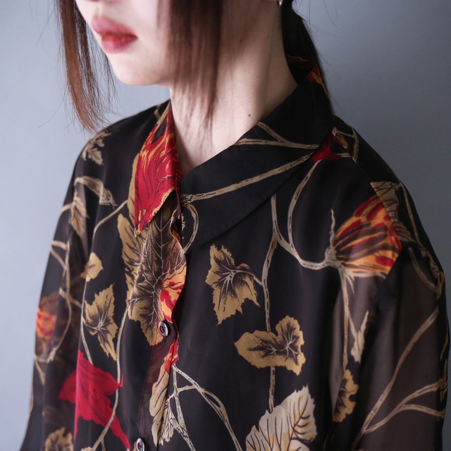 “和”motif loose silhouette flower see-through design shirt