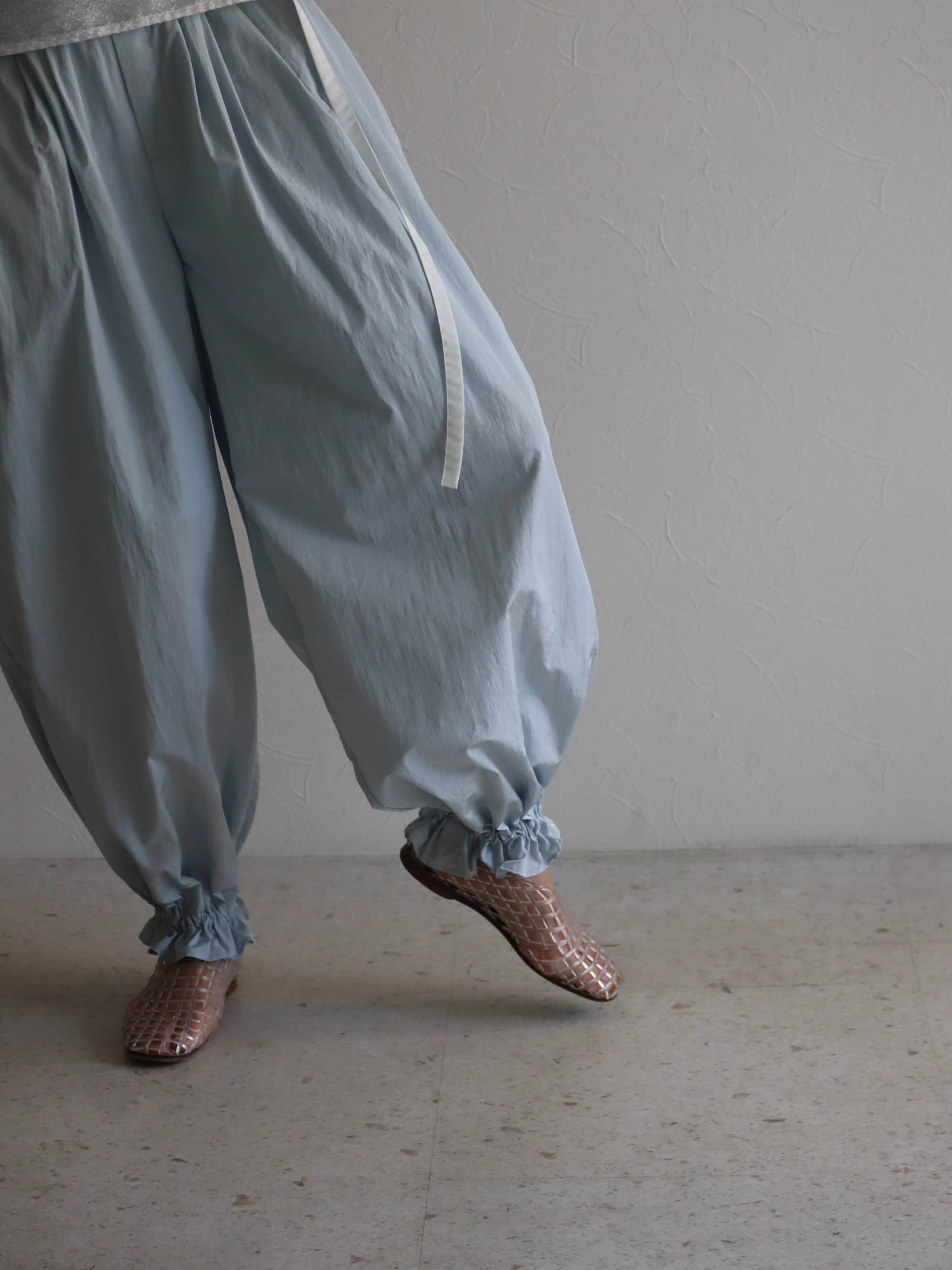 frill hem jogger pants (blue)