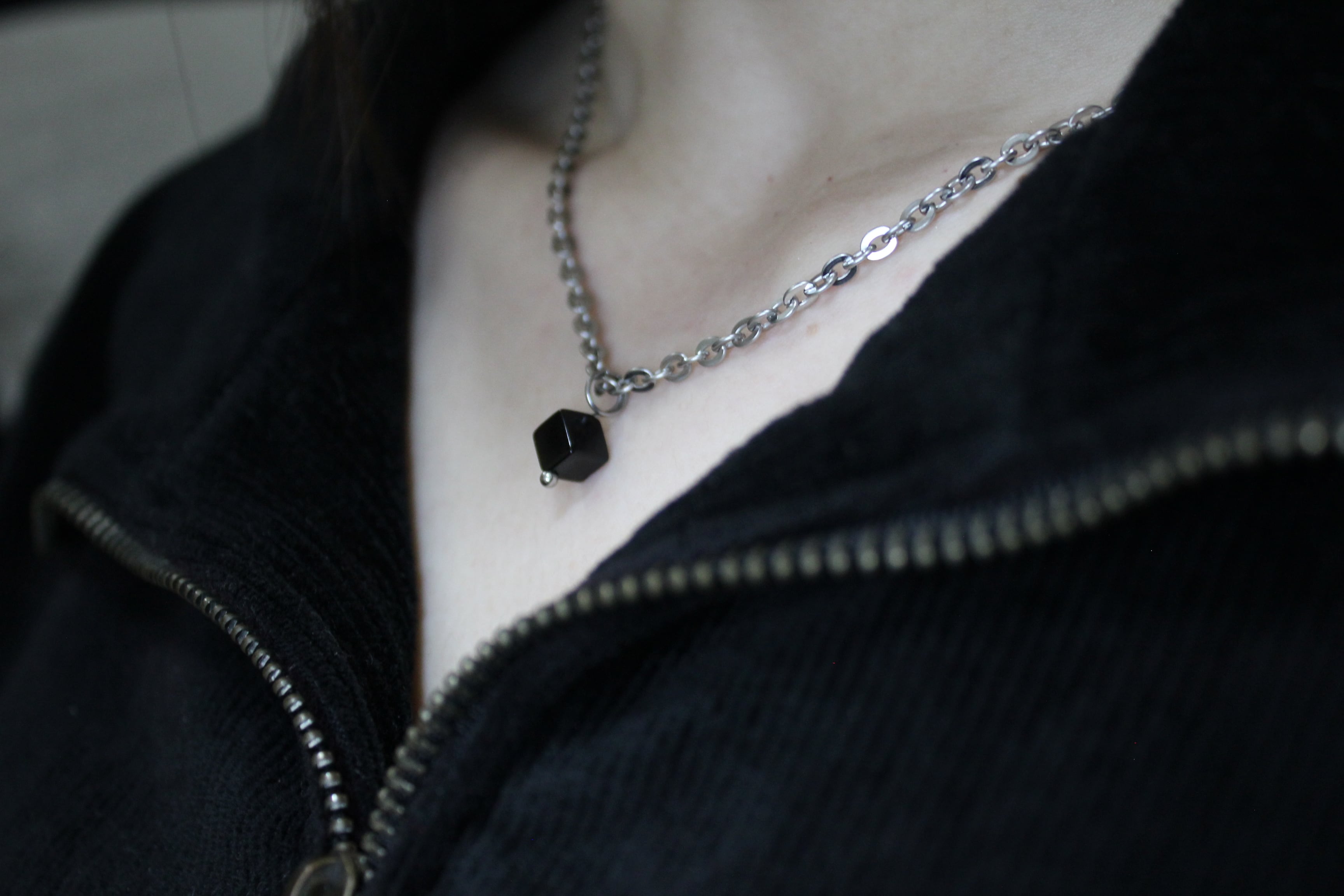 オニキス ： Cube cut necklace | tigre