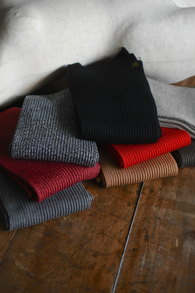 BATONER / SOLID WOOL MUFFLER