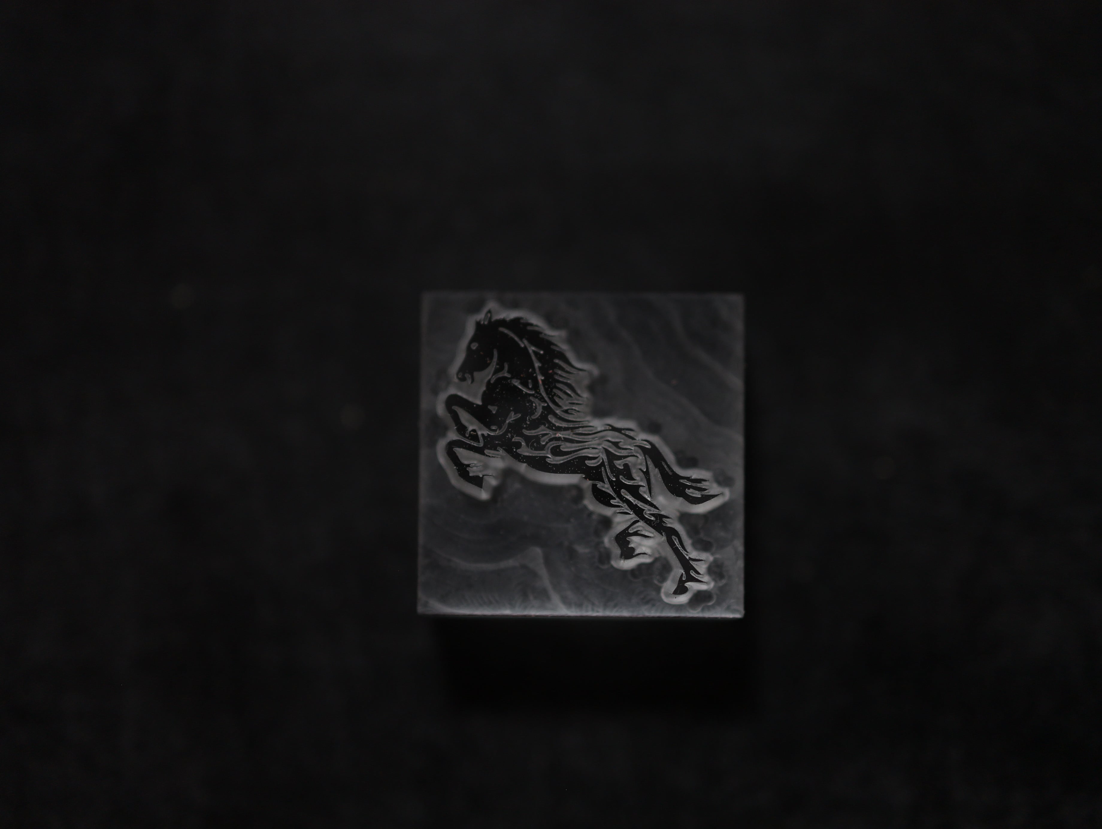 【アクリル刻印】炎の馬 トライバル　　レザークラフト用