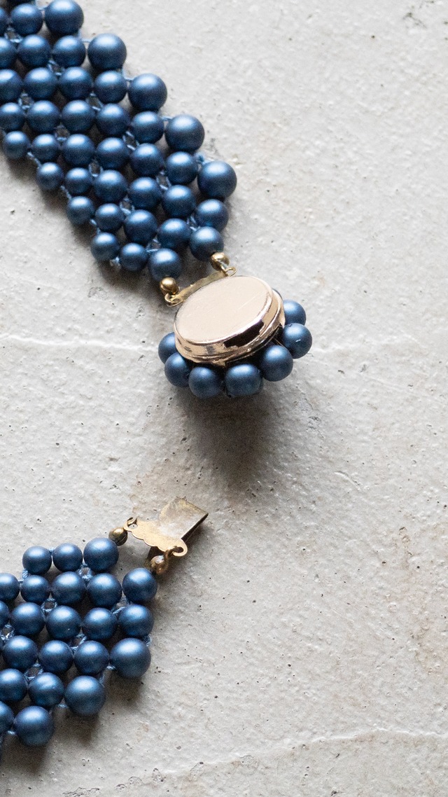 unknown 1970s False collar beads necklace