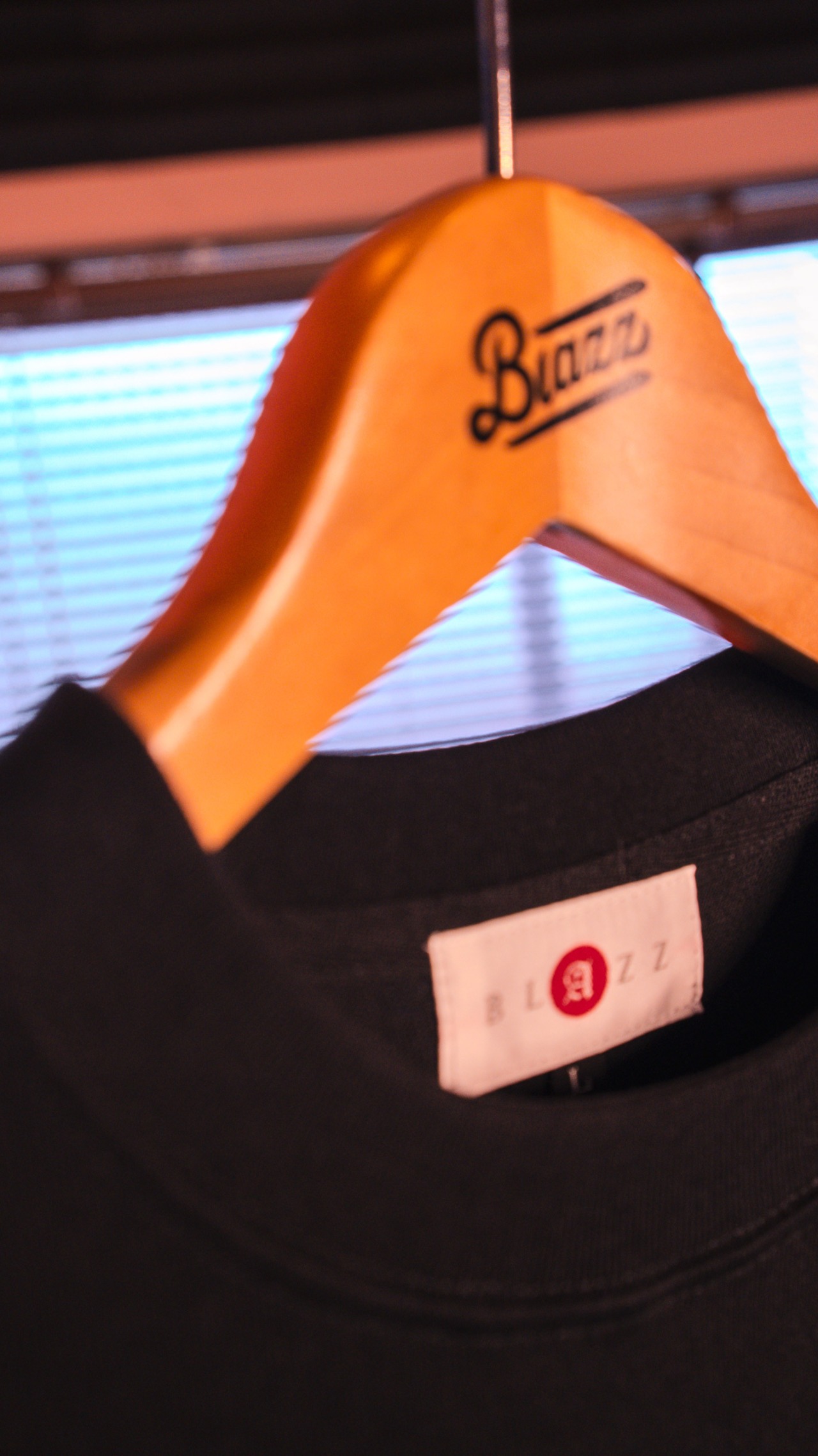 Logo Embroidery 8.2oz Organic Cotton T-Shirt [BLACK]