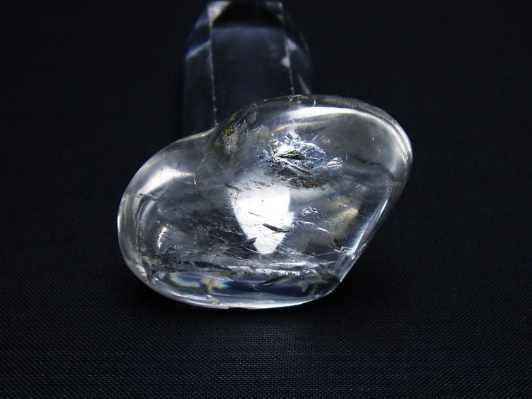 水晶 ハート置物 一点物 145-1547 | 天然石・パワーストーンの東昇 BASE店