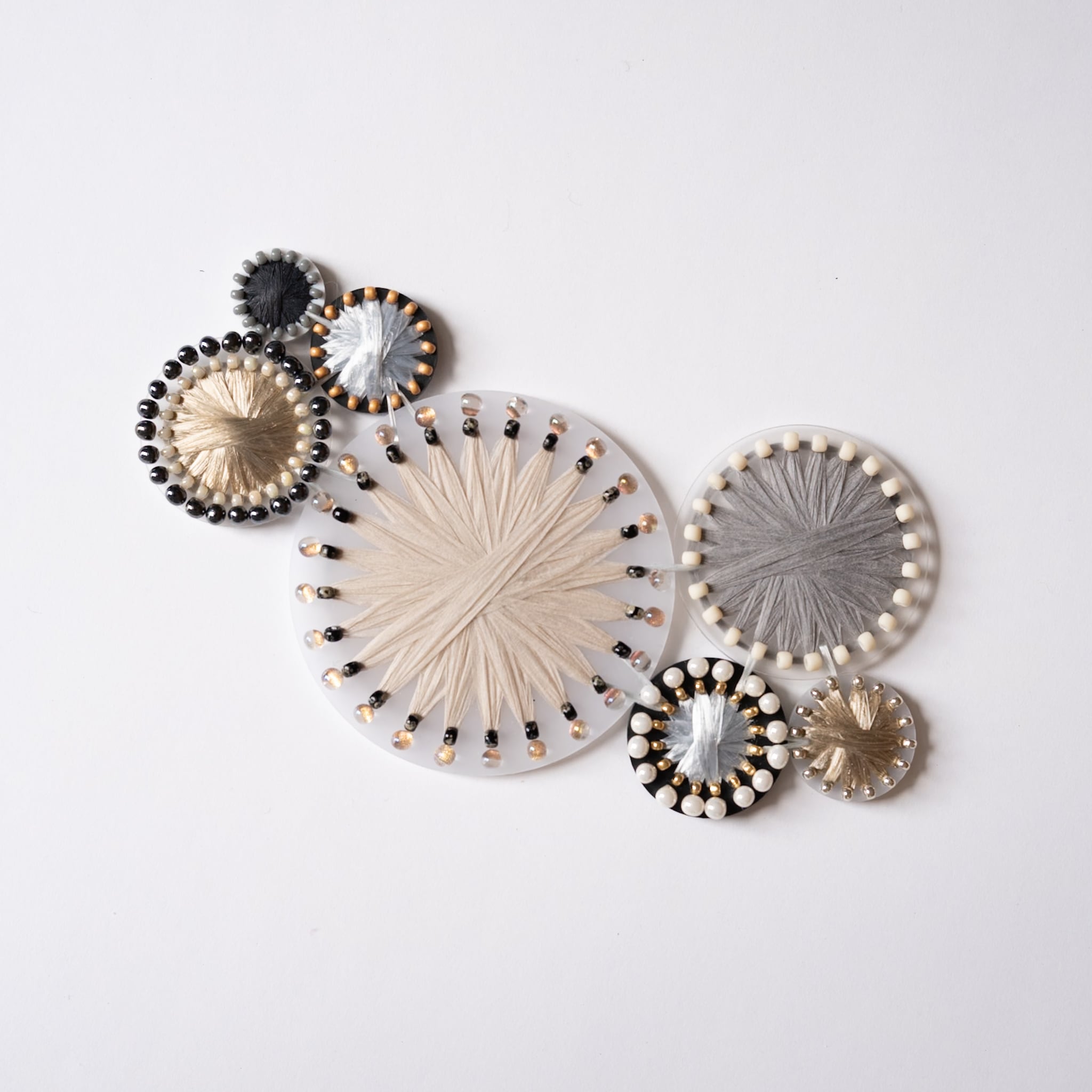 connect brooch swag [02]