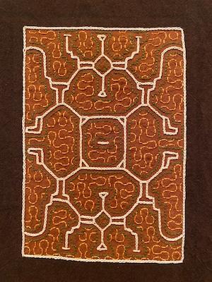 木枠11小型刺繍木A4 シピボ族の泥染め
