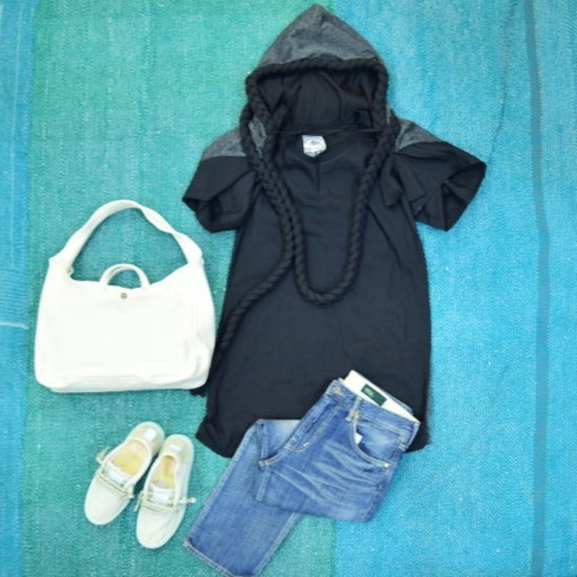 ADHOC アドホック フード付き2カラーチュニックワンピース　ブラック