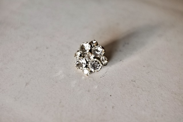 フランス 透明星と多面角ガラスの宝石ブローチb アンティーク