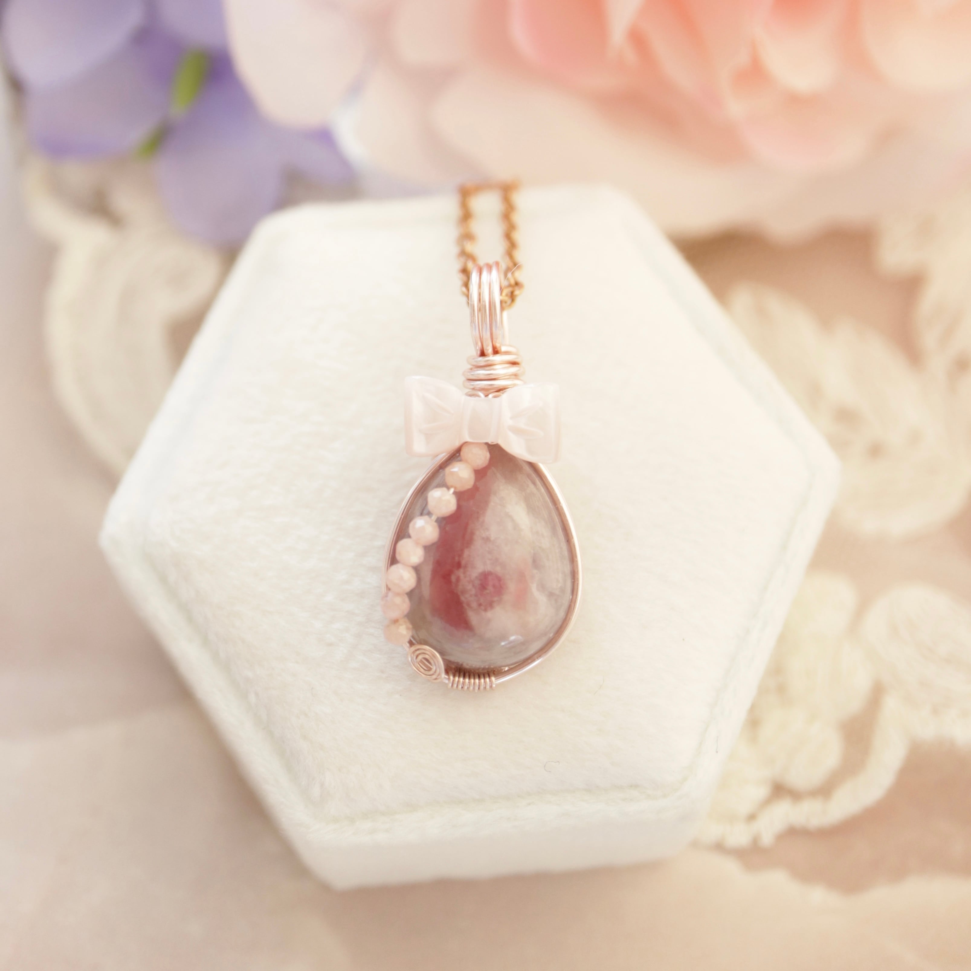 【1点もの】ユニコーンストーン《夢見るリボン》|天然石ペンダントトップ