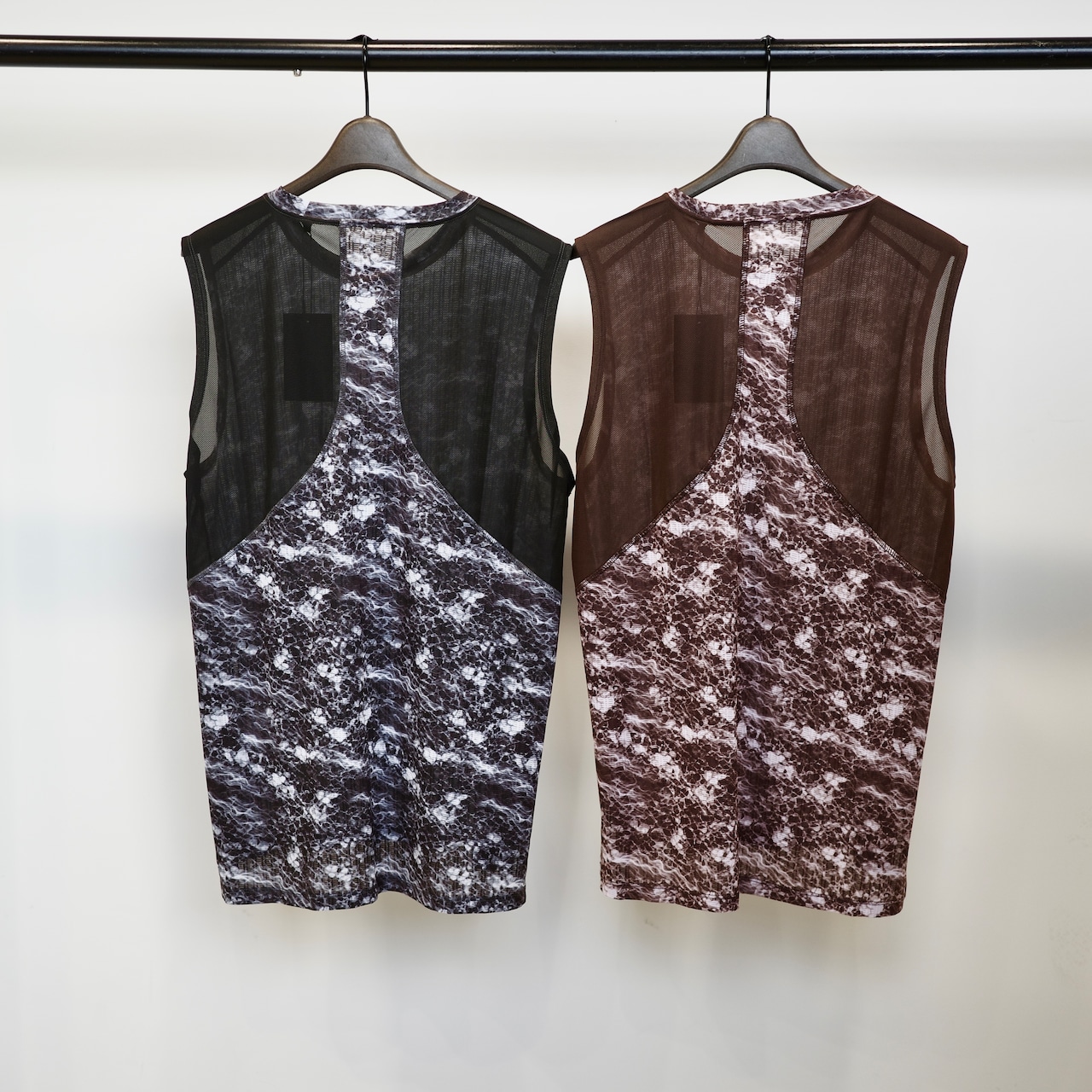 ONEDAY SLEEVELESS / MARBLE