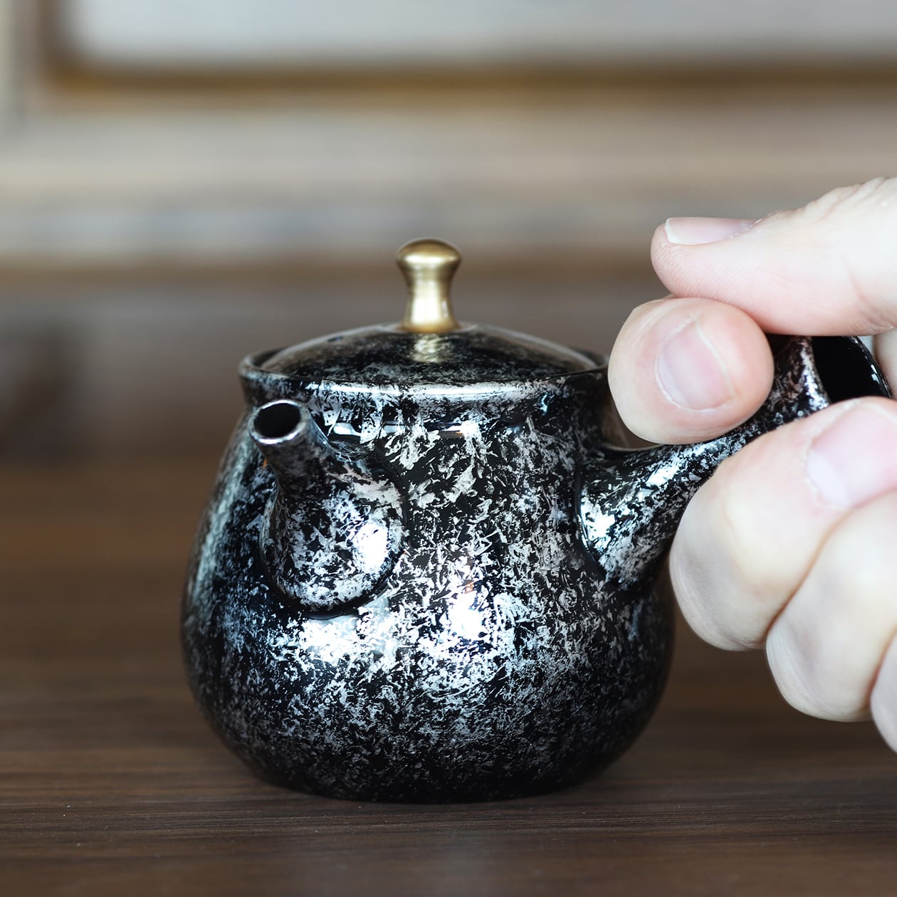 黒銀叩き 急須 常滑焼の名工・梅原昭二（常滑焼）極上急須 | にっこう