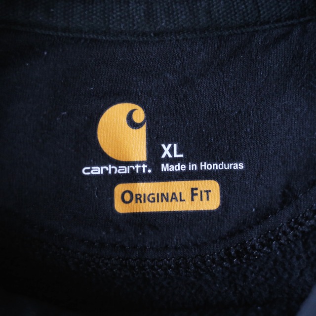 "Carhartt" sleeve logo printed over silhouette black sweat parka