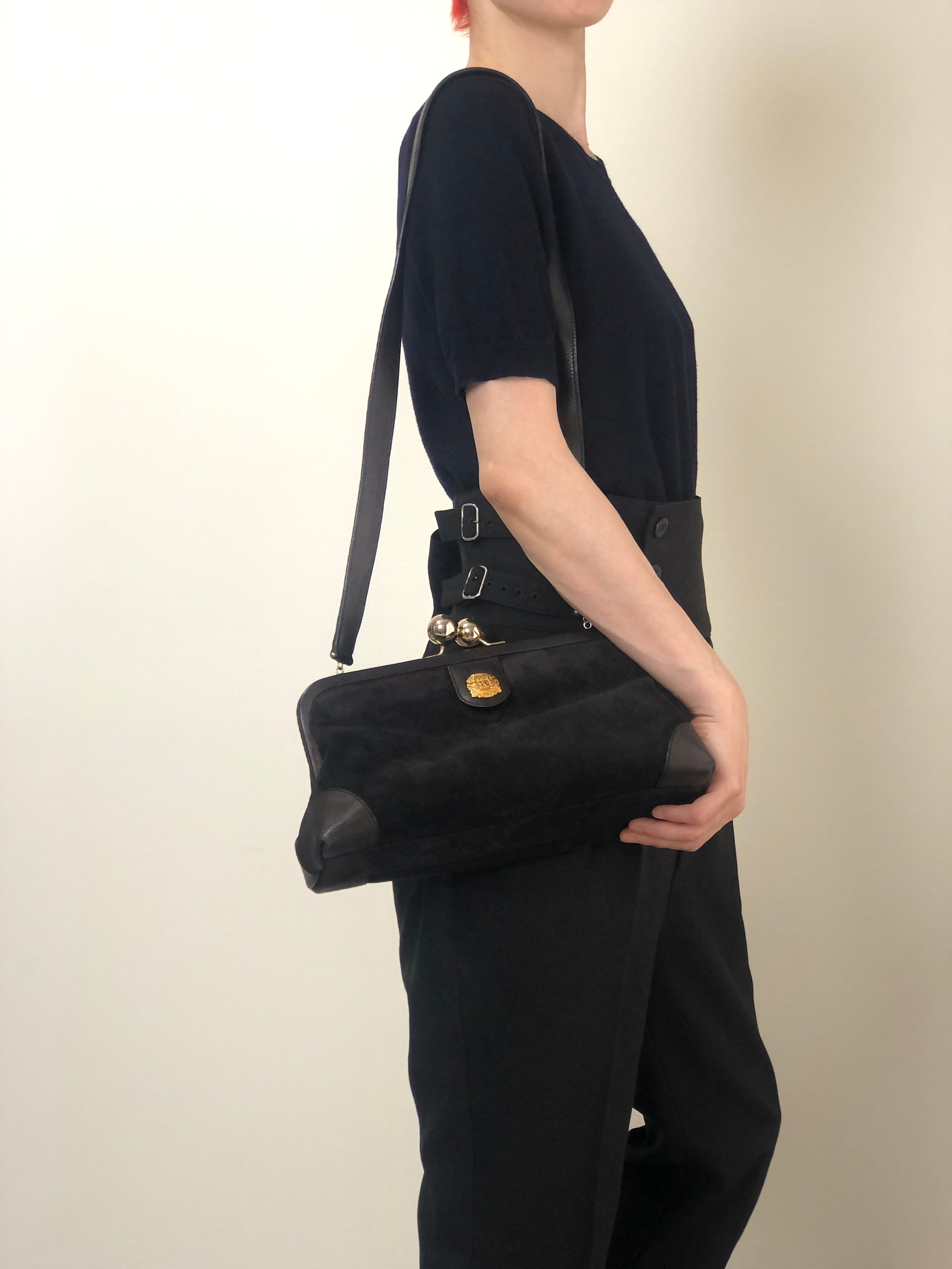 CELINE セリーヌ ショルダーバッグ ブラック トリオンフ スウェード