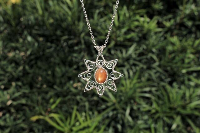 Sunstone silver925 wirewrapping sun pendant