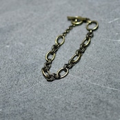 design toggle chain bracelet