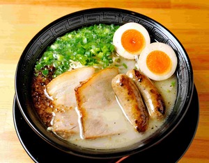 【予約販売】麺屋剛×島田屋　幻の剛麺　豪華贅沢満腹2食セット　チャーシュー・チャーセージ・餃子付！