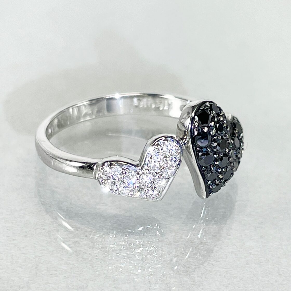 K18WG 天然ブラックダイヤ 0.40ct 天然ダイヤ 0.09ct リング | Pay ID 