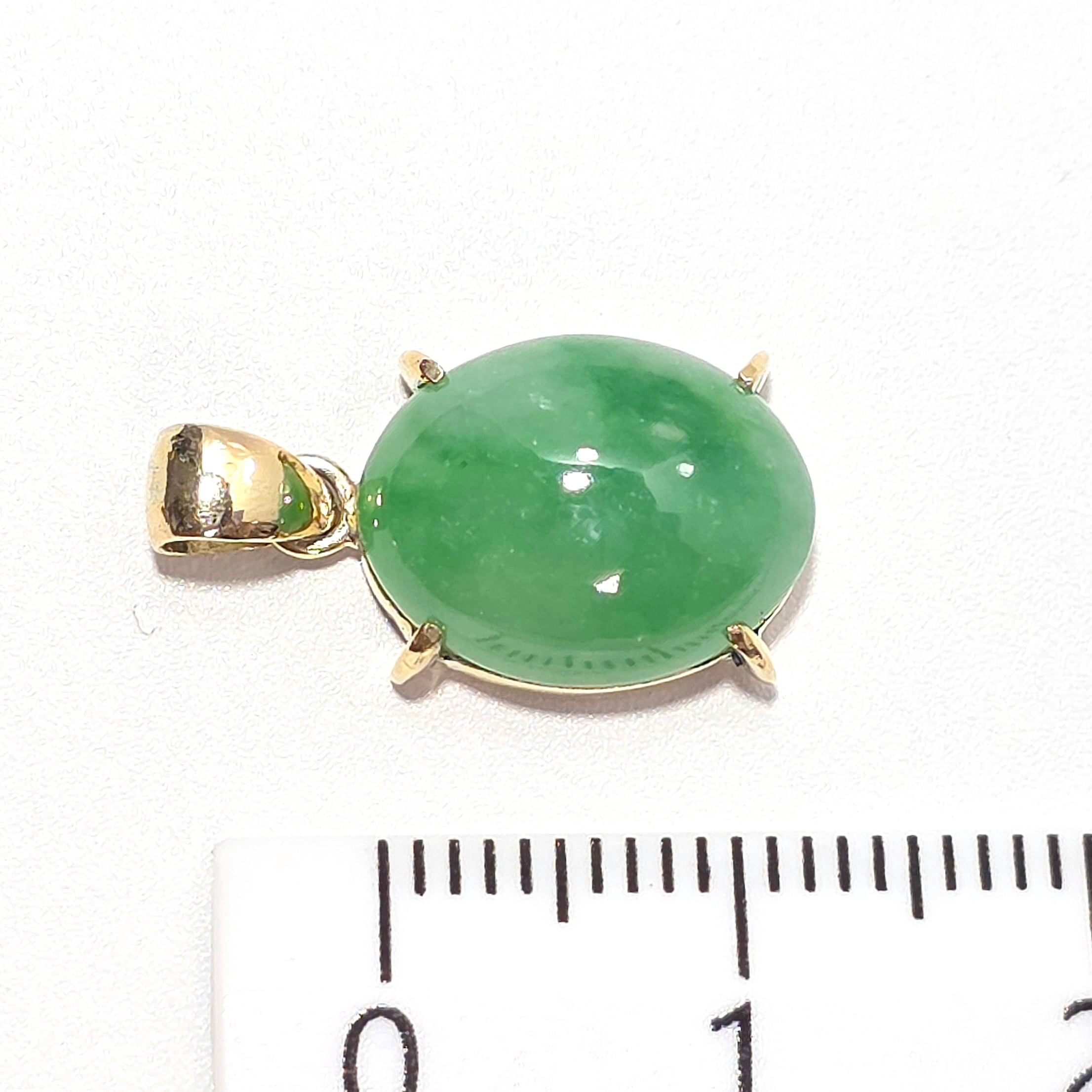 K14:糸魚川翡翠:ペンダントトップ金具（K14)付き BPT0594 | 糸魚川翡翠