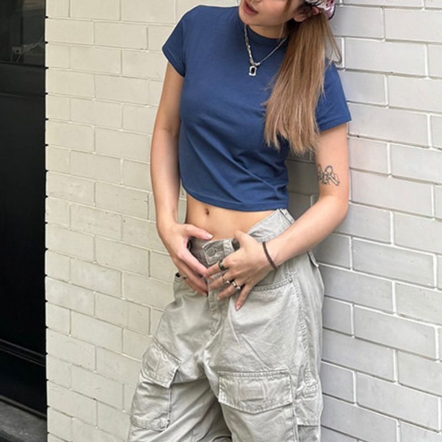 basic cropped short-sleeve tee　ベーシッククロップド半袖ティー　J2073